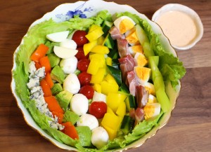 Tsujino-san作マグロ刺身入りCobb Salad＠Osaka, June19, 2016